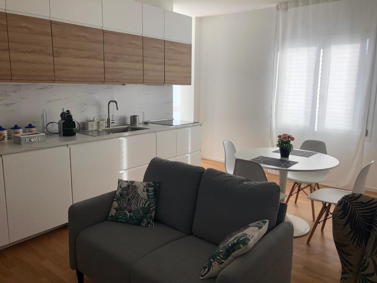 Garden View Salandra Apartment - Bari Policlinico エクステリア 写真