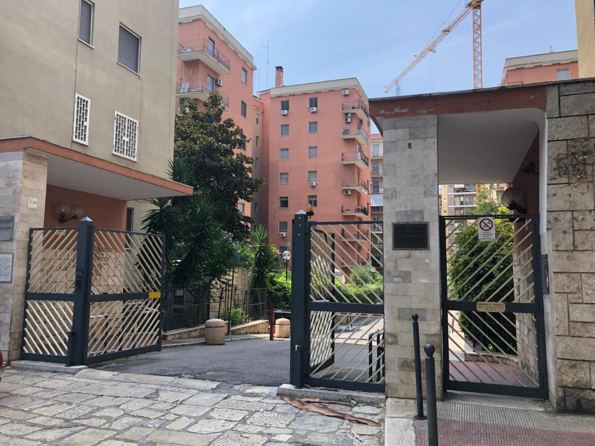 Garden View Salandra Apartment - Bari Policlinico エクステリア 写真